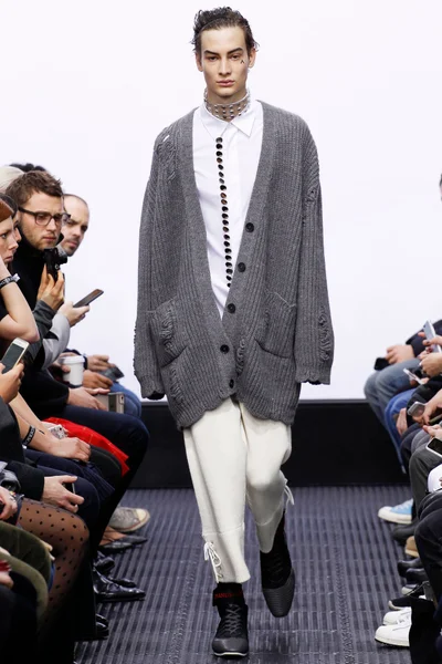 Look 8